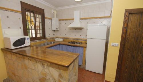 Two-Bedroom House (4 Adults)