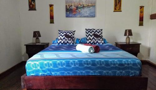 Single Room with Shared Bathroom