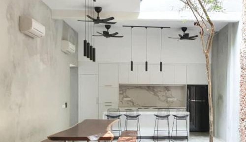 Seven-Bedroom House