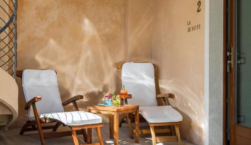 Junior Suite with Patio and Lake View