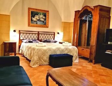 Deluxe Family Suite