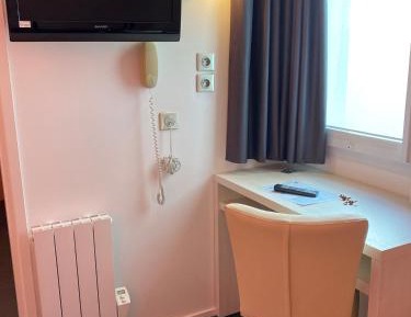 Triple Room with One Double Bed and One Single Bed