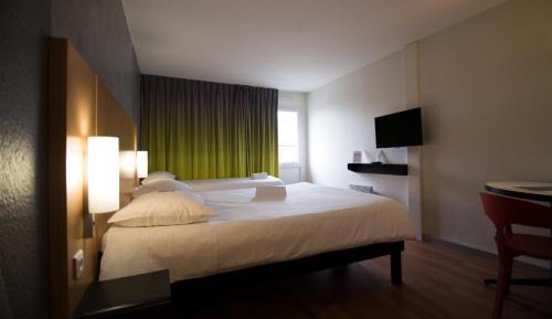 Triple Room with One Double Bed and One Single Bed