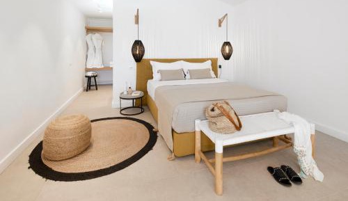 Executive Suite with Private Plunge Pool and Garden View