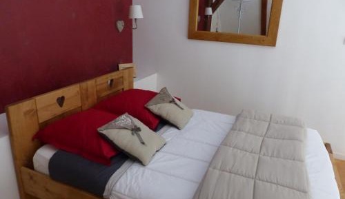 Family Room with Mountain View