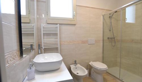 Double or Twin Room with Private Bathroom