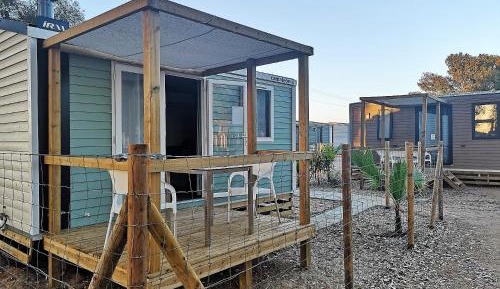 One-Bedroom Bungalow