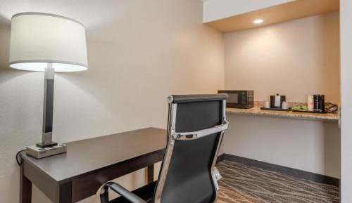 Superior Queen Suite with Two Queen Beds - Non Smoking