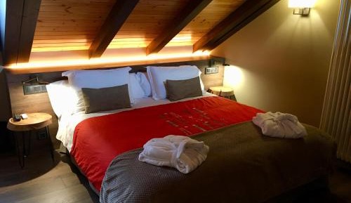 Double Room with Spa Bath