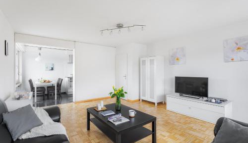 Three-Bedroom Apartment (6 Adults)