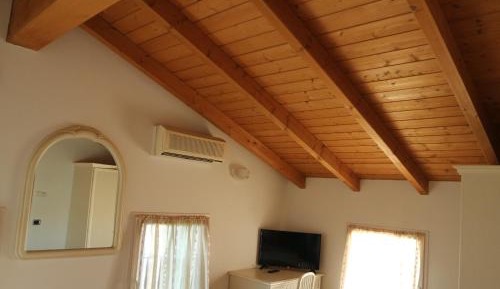 Deluxe Double Room with Bath