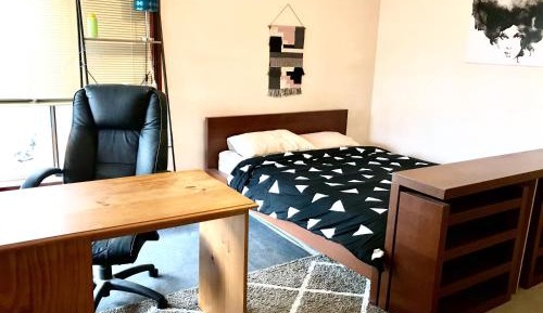 Queen Room with Shared Bathroom