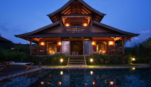 Three-Bedroom Bungalow with Private Pool