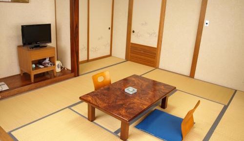 Japanese-Style Twin Room