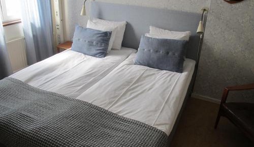 Twin Room with Shared Bathroom