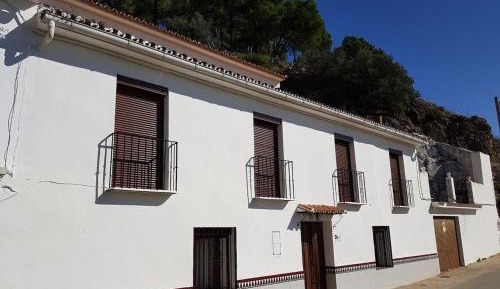 Six-Bedroom House