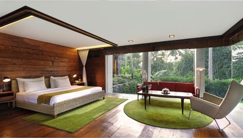 Luxury Residence with Private Pool