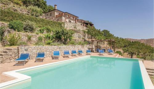 Five-Bedroom Holiday Home