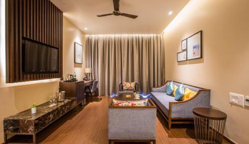 Executive Suite - Field view