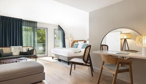 Junior Suite with Forest View