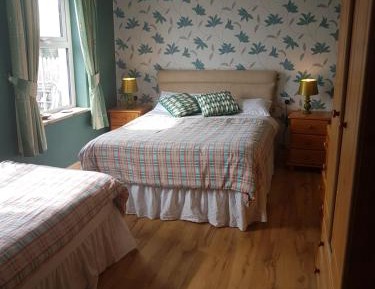 Triple Room with Private Bathroom