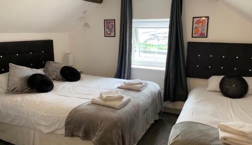 Deluxe Triple Room with River View
