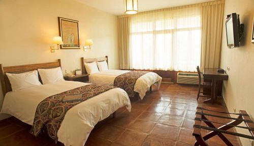 Twin Room with inside view