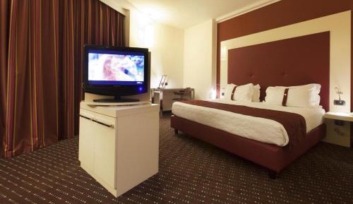 Junior King Suite