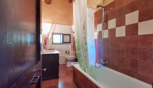 Apartment with Garden View