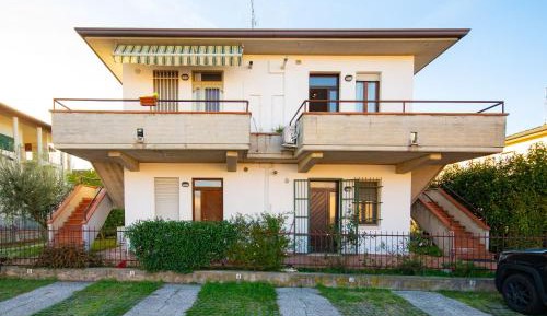 Superior One-Bedroom Apartment with Balcony