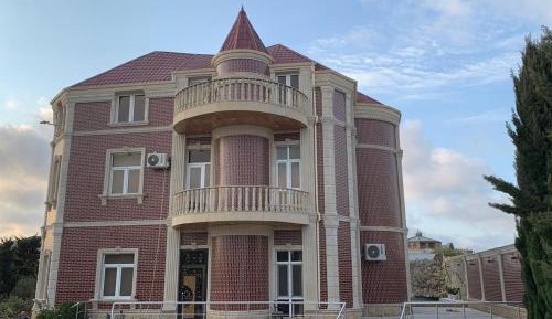 Seven-Bedroom Villa