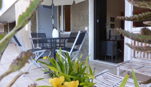 Apartment with Terrace- no River View