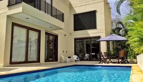 Four-Bedroom Holiday Home