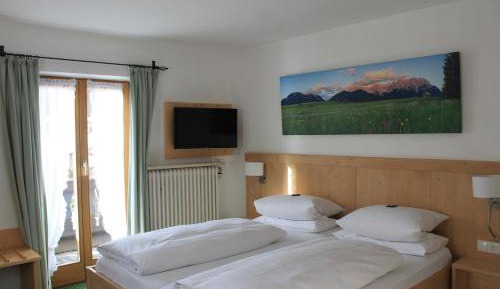 Double Room with Mountain View