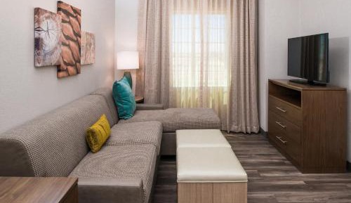One-Bedroom Suite with Two Double Beds