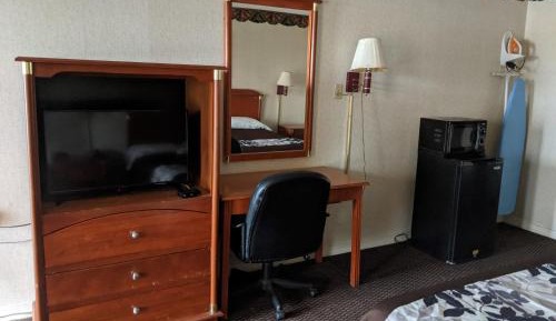 King Room - Non-Smoking