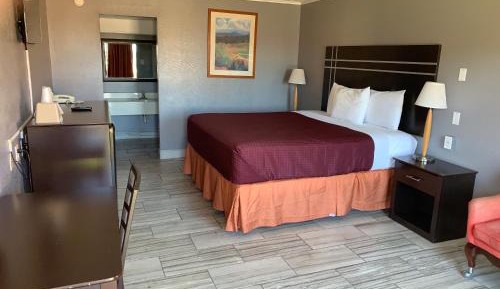 King Bed Non-Smoking