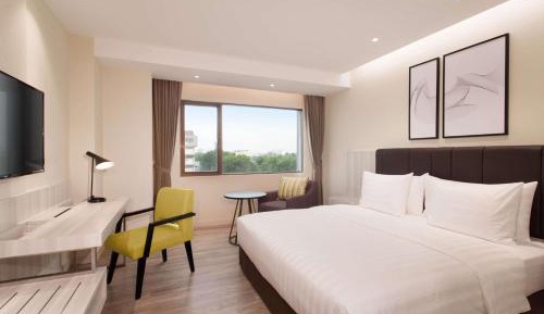 Deluxe Double or Twin Room