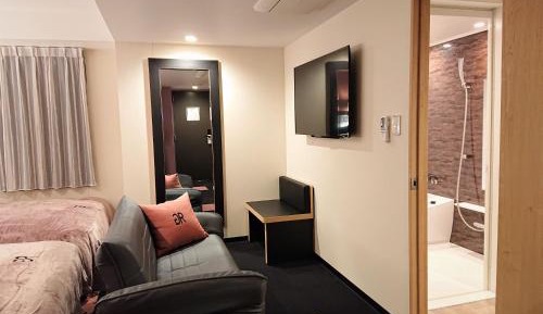 Premium Twin Room - Non-Smoking