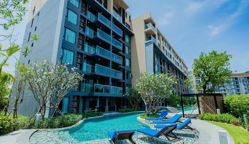 Two-Bedroom Apartment with Terrace