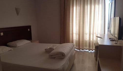 Double or Twin Room with Sea View