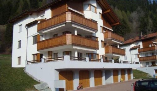 Two-Bedroom Apartment with Bath