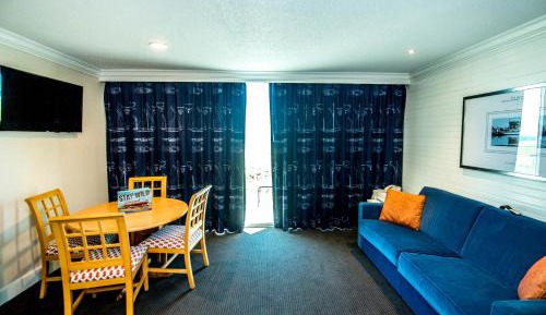 Deluxe Suite with Ocean View