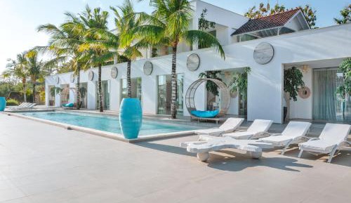 Villa with Sea View