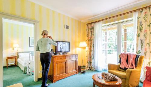 Standard Double Suite