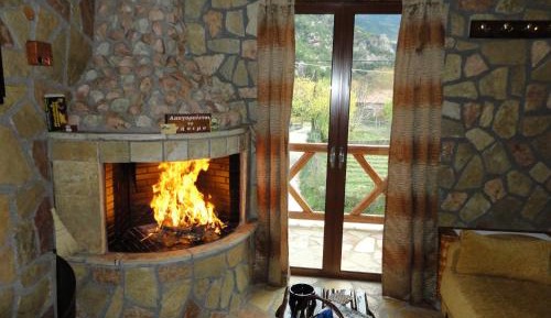 Economy Maisonette with Fireplace