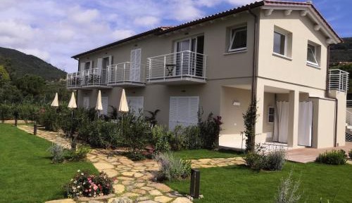 Double or Twin Room with Swimming Pool Access