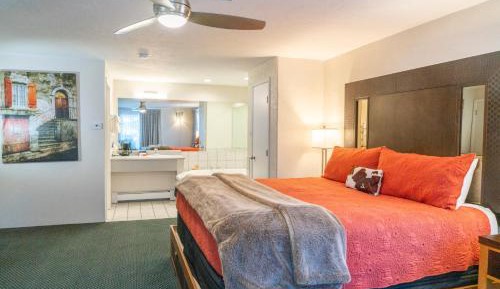 King Suite with Spa Bath