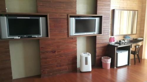 Deluxe Family Suite