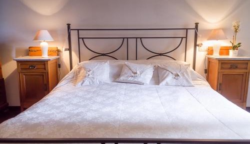 Deluxe Double Room with Shower